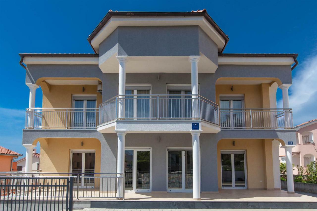 Apartmani Dea Crikvenica Luaran gambar