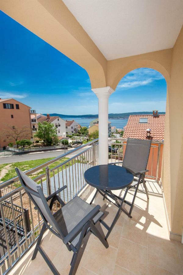 Apartmani Dea Crikvenica Luaran gambar