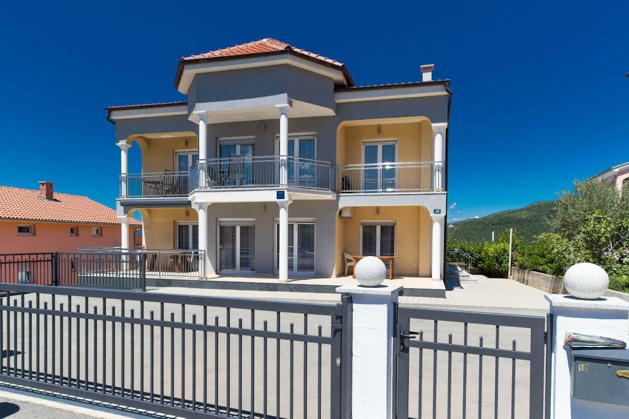 Apartmani Dea Crikvenica Luaran gambar